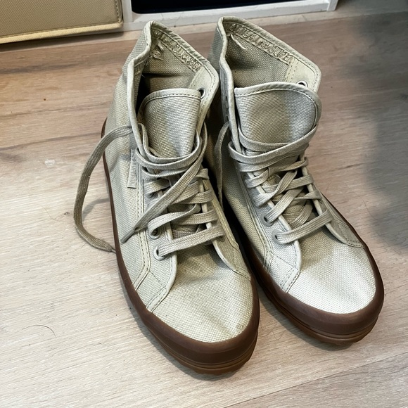 superga tennis shoes